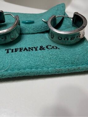 Tiffany & Co. Sterling Silver Hoop Earrings with Tiffany Blue Pouch